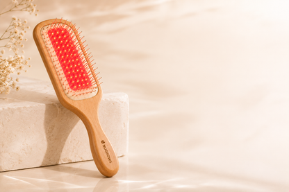 いつものブラッシングを、極上のスカルプエステに。VivaBrush Glow（BRUSH32LED)